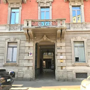 Casa Cairoli , Milan Italie